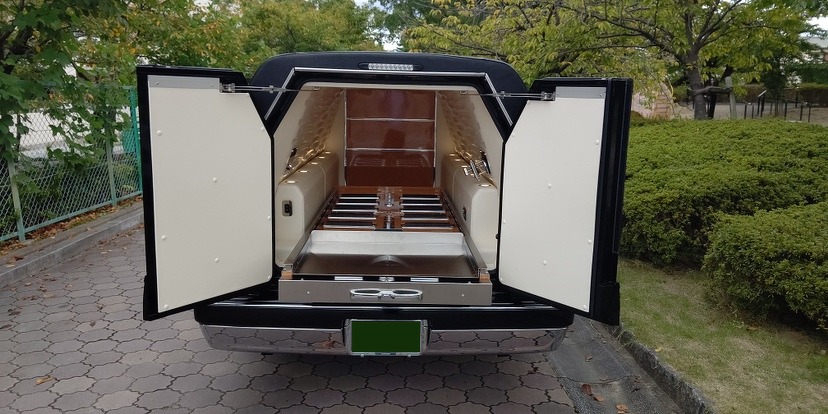 車両紹介 | ご遺体搬送サービス｜阪神特殊自動車株式会社